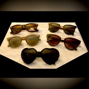 Lot of 5 Fashionable Sunglasses!
